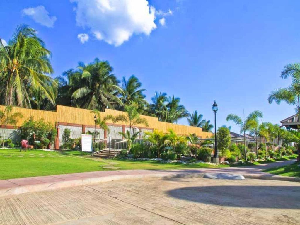 La Suena Brisa Beach Resort And Events Place バタンガス エクステリア 写真